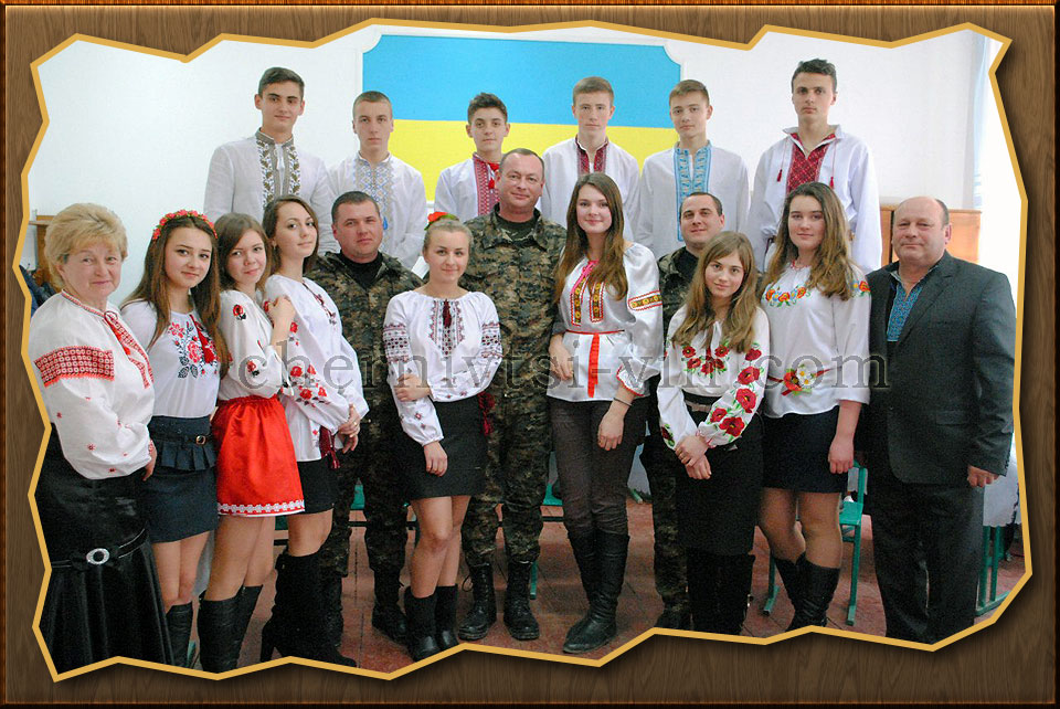 школярі на зустрічі з учасниками АТО в Чернівецькому районі