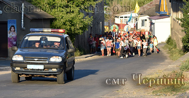 паломники Томашпіль - Летичів прибувають в смт Чернівці