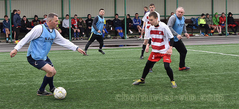 футбольний турнір в Чернівецькому районі, смт Чернівці