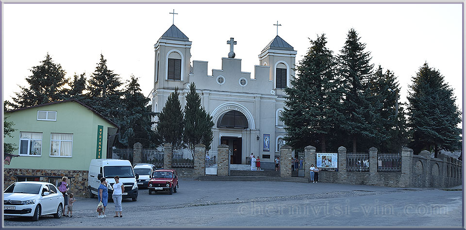 костел св.Миколая, Чернівецька територіальна громада