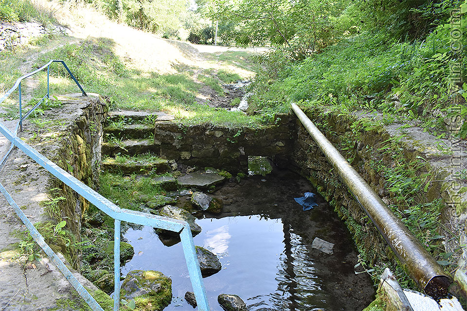 чиста вода, Чернівецька громада