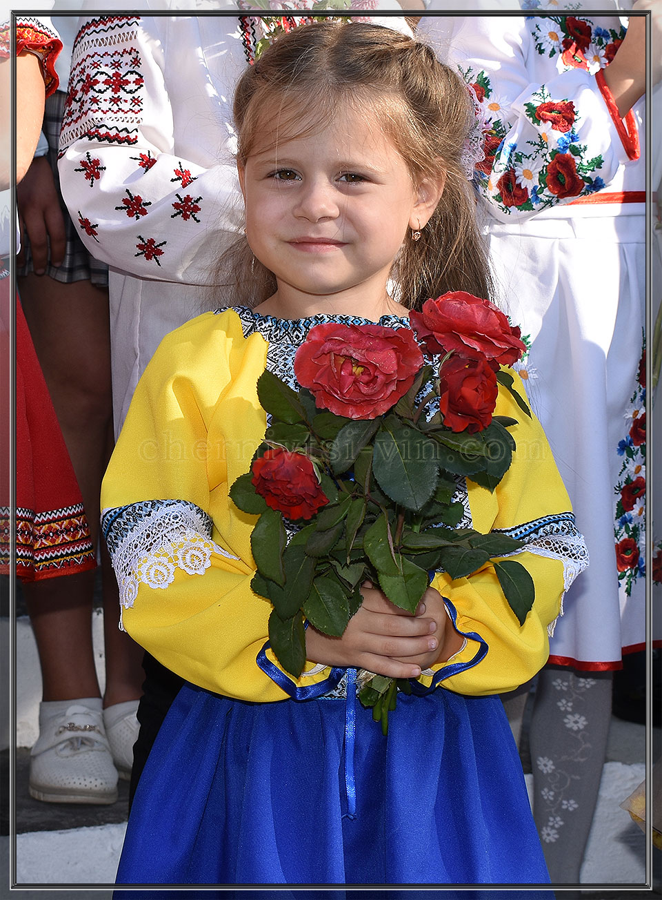 чарівна дівчина україночка, село Біляни