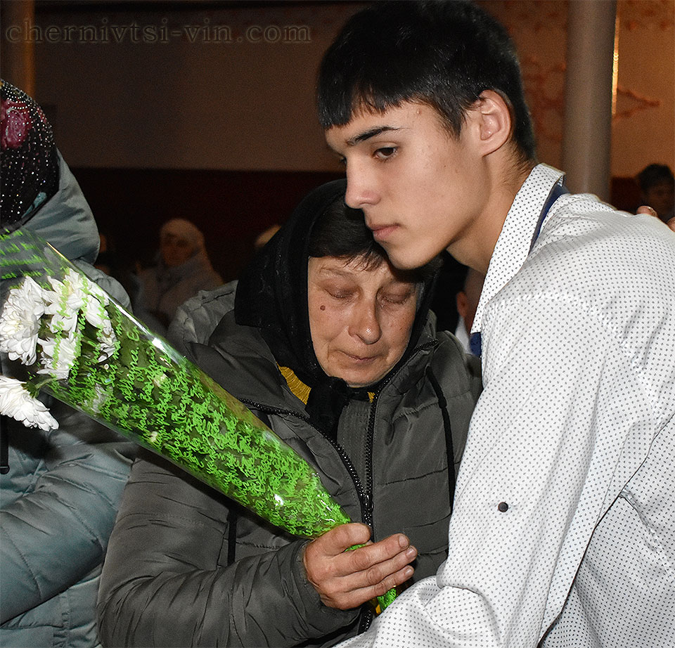 пам'ять про загиблих, смт Чернівці