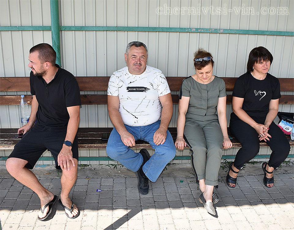 Леонід Вітковський, смт Чернівці