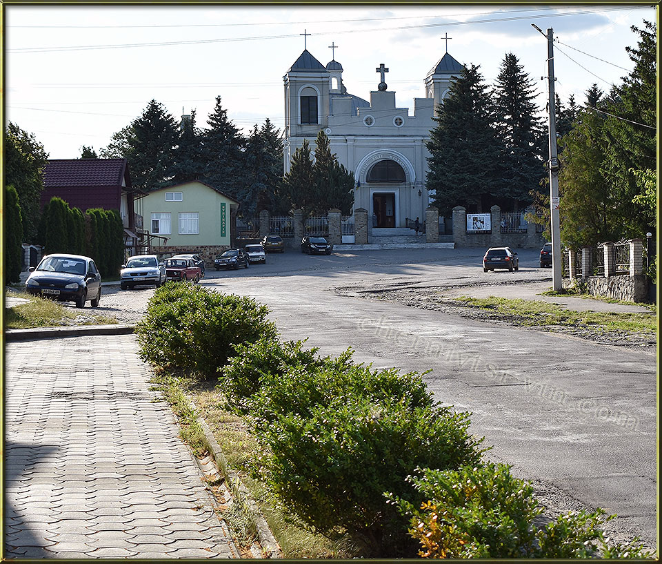 костел святого Миколая, селище Чернівці