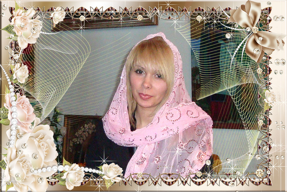Оксана Антосьєва, жінка у квітах